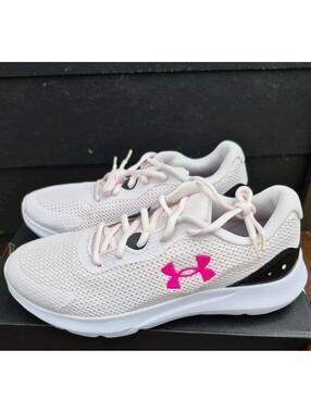Under Armour GGS Surge 3 Girls Running Shoe Size 7 Pink/White 3025013-601 7Y Big